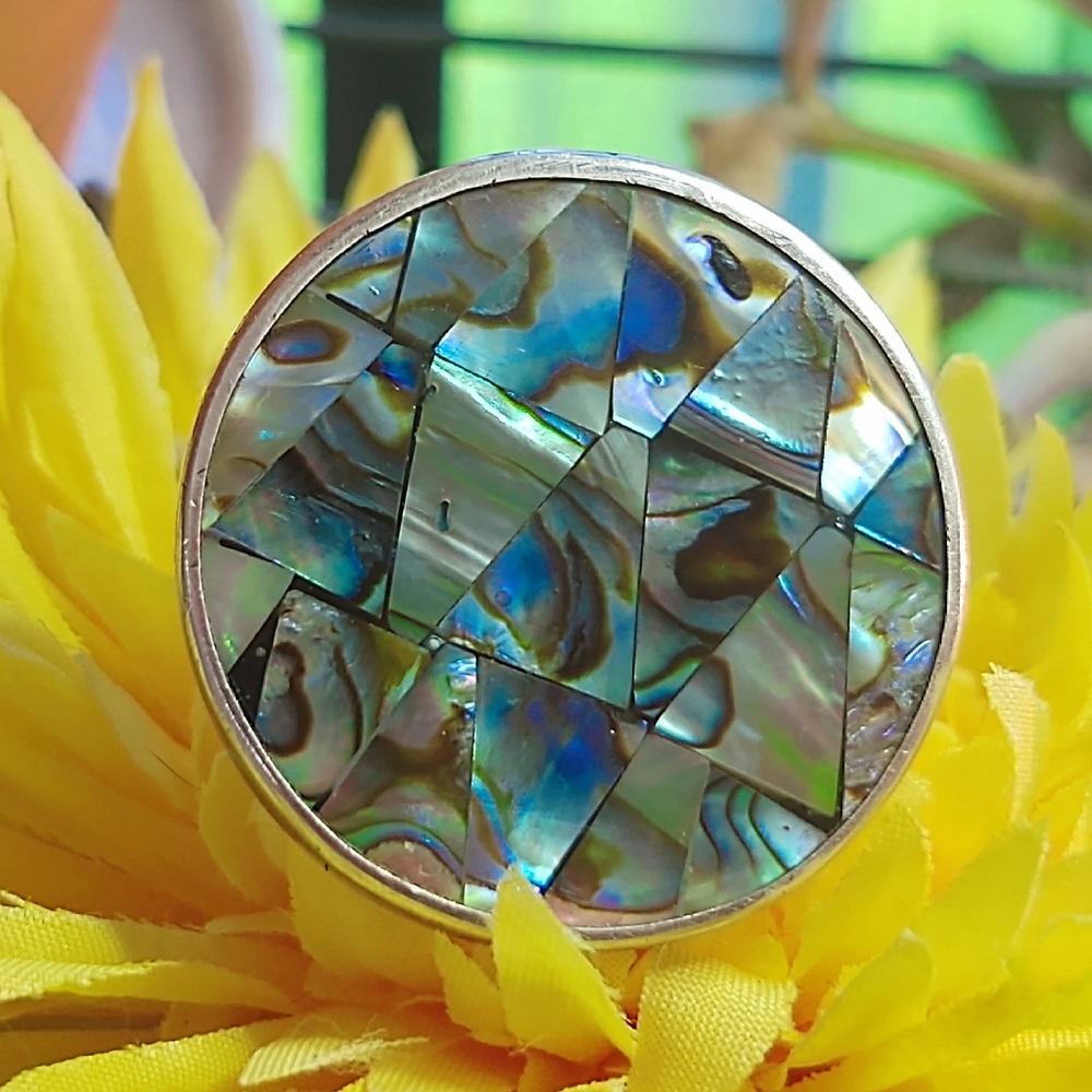 Vintage Oversized Sterling Silver & Abalone Signed Ring- 6.5 - Picture 2 of 8